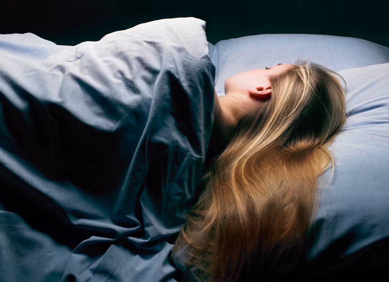 Как сон влияет на здоровье волос?