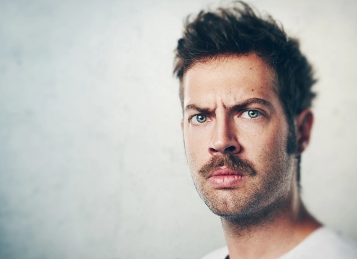 👨Усы Пирамида